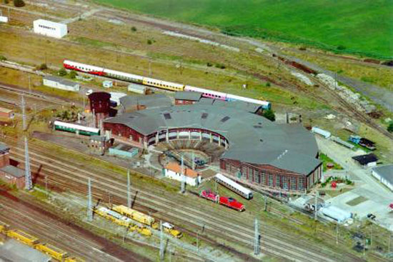 zeigt Erlebniszentrum Lokschuppen von oben