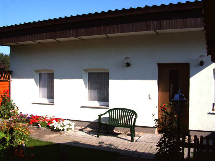 zeigt Ansicht des Gebäudes